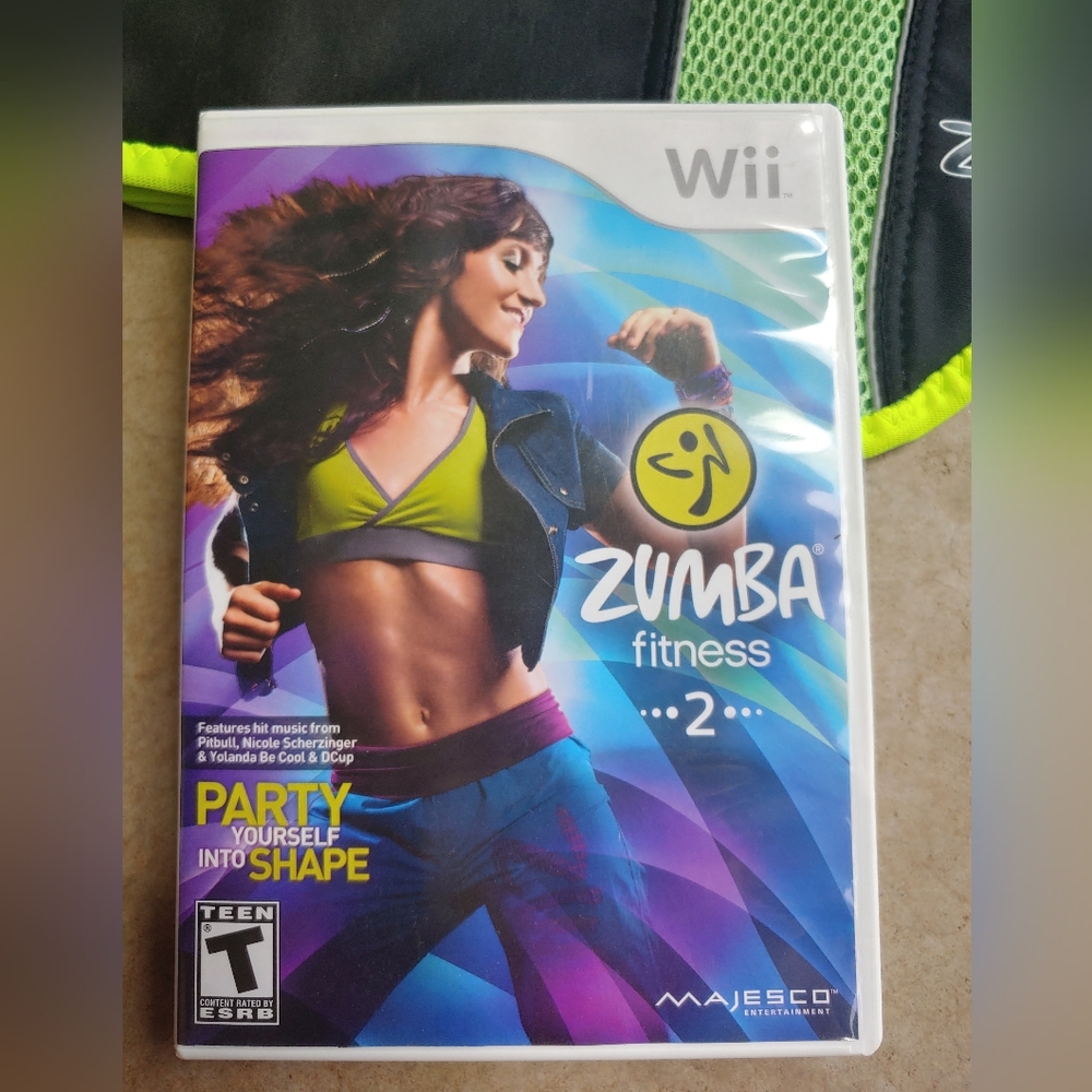 Zumba Fitness 2 2011 Nintendo Wii Game With Wii Workout Belt - Picture 3 of 16